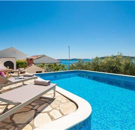 4 Bedroom Villa with Pool near Milna, Brac Island Sleeps 8 
